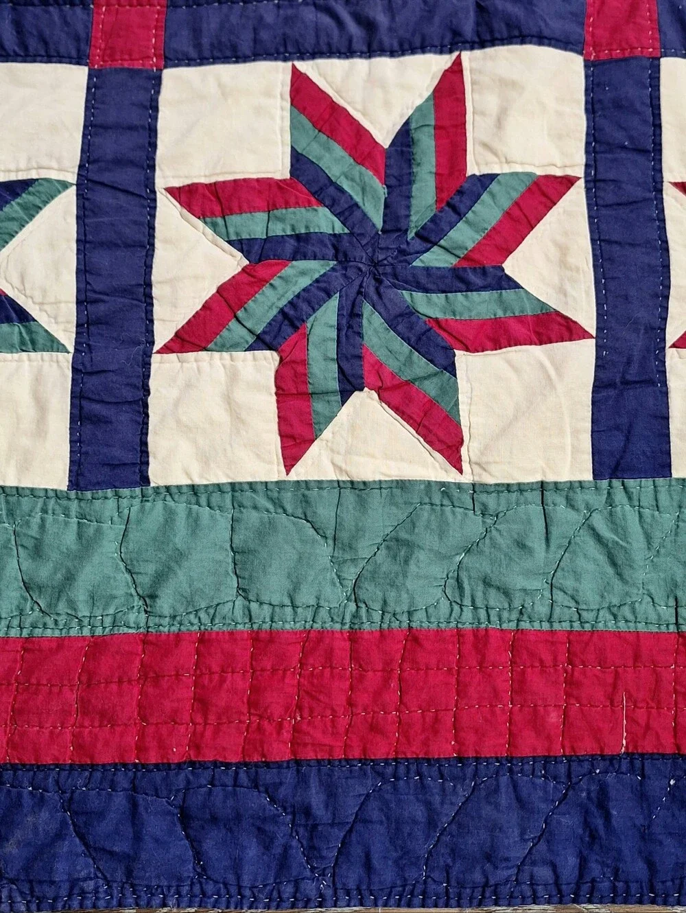 Handmade Vintage "LeMoyne Star or Blazing Star" Patriotic Quilt, 80 X 80 - Picture 6 of 13